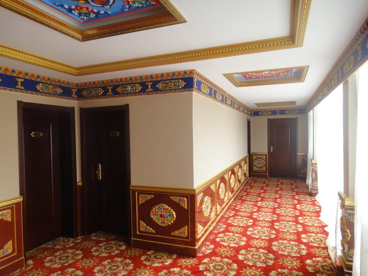 Overseas Tibetan Hotel Xiahe Exterior foto